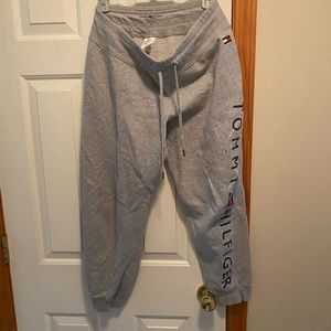 Tommy Hilfiger sweats